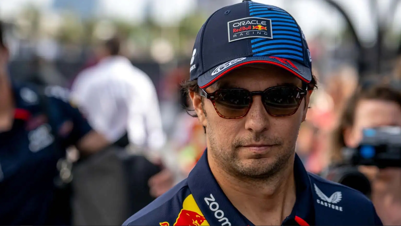 开云APP-阿斯顿马丁翻盘红牛二队，佩雷兹统治全场